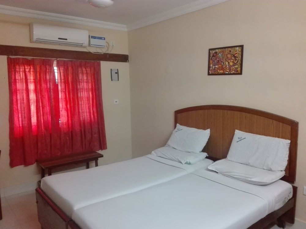 Ktdc Nandanam Guruvayoor Hotell Guruvāyūr Exteriör bild